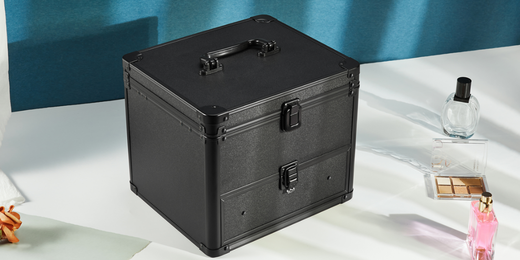 Makeup Box with Mirror